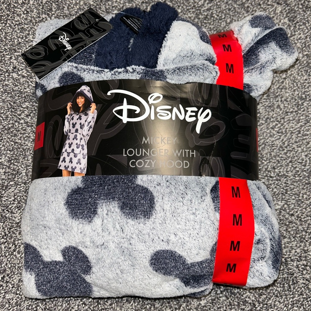 Mickey Lounger with Cozy Hood